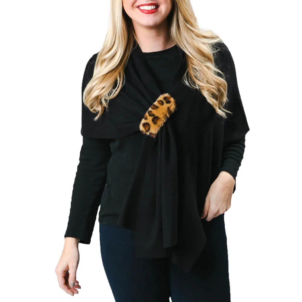 Katie Keyhole Wrap with Faux Fur Loop