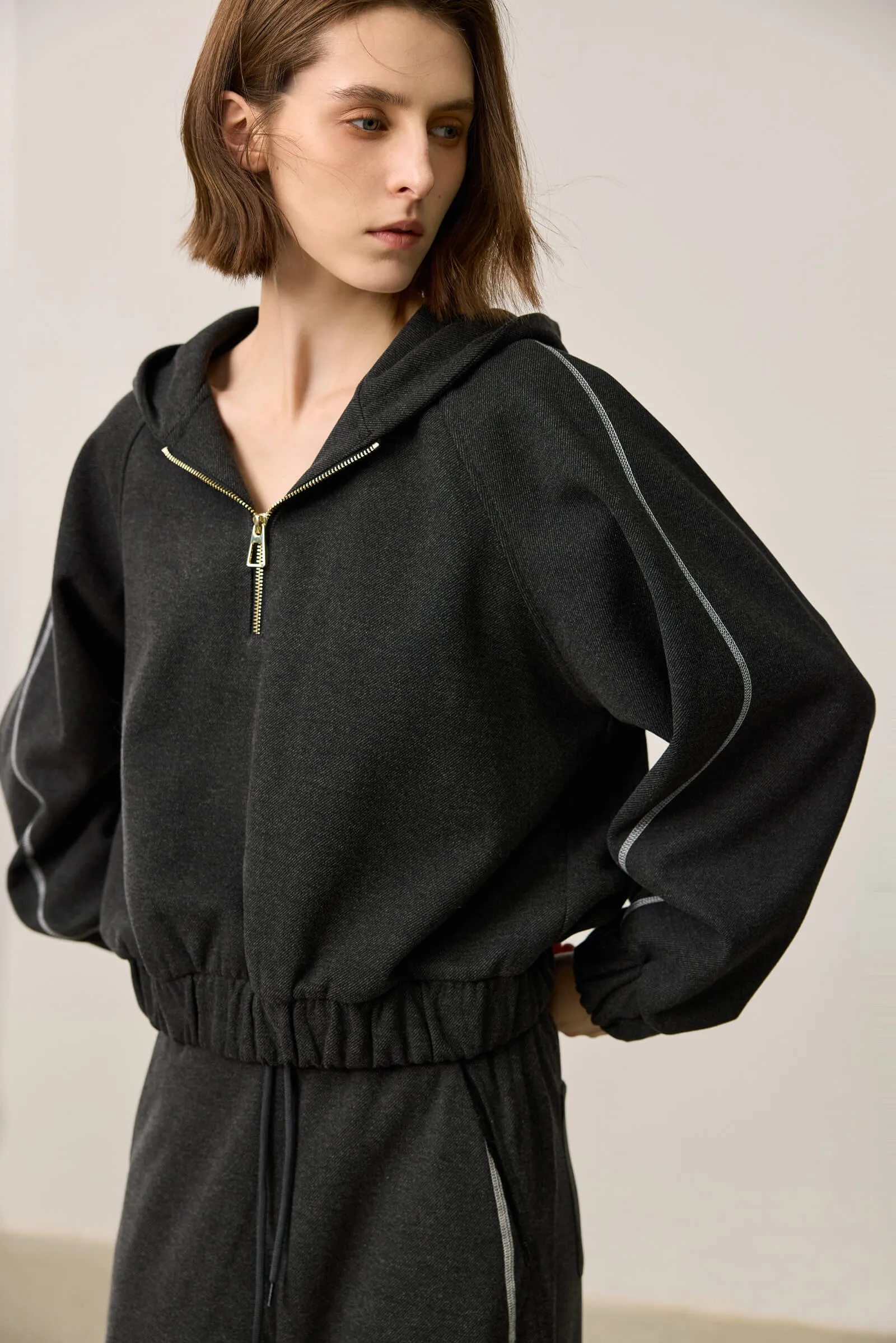 LILY Casual Sporty Zip-Neck Hooded Sweatshirt