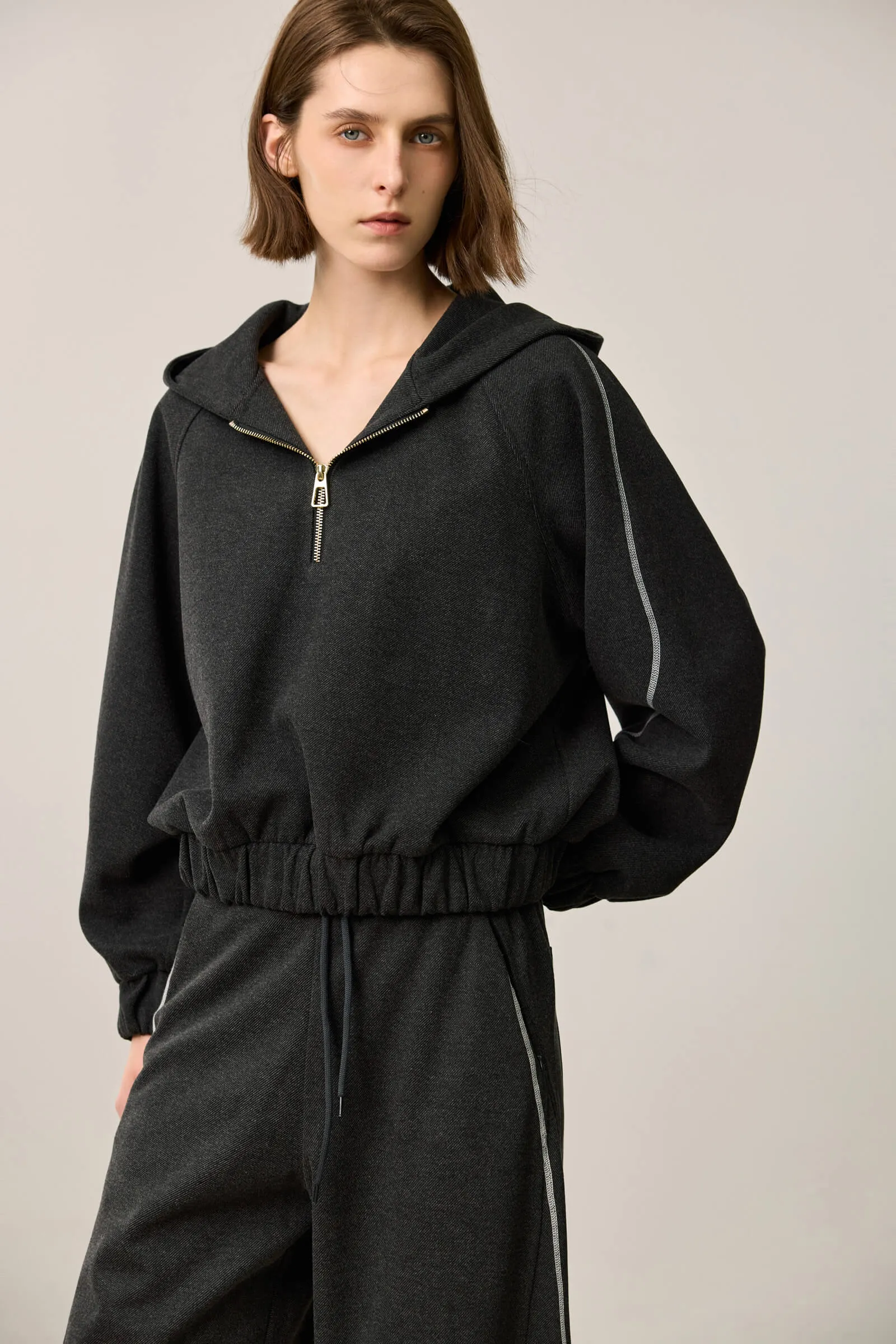 LILY Casual Sporty Zip-Neck Hooded Sweatshirt