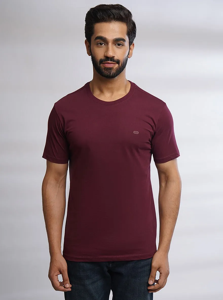 Maroon Solid Slim Fit T-Shirt | JadeBlue